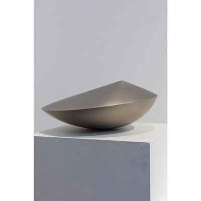 Untitled, 2021, bronzo bianco, 44x44x18 cm