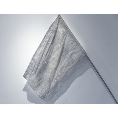 Vanitas White Flag, 2006, Swarovski e ottone, 134x90x10 cm